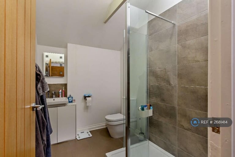 3 bedroom house in Castle Hill, Lostwithiel, PL22 (3 bed) (#2681414)