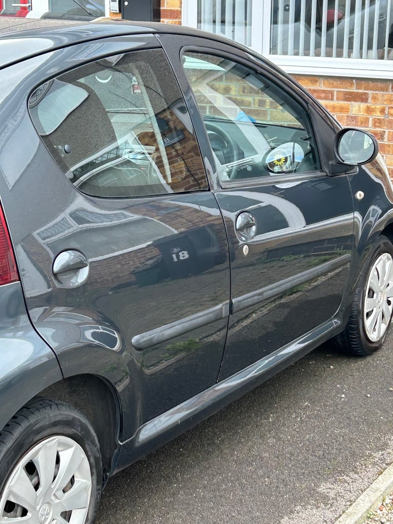 Peugeot, 107, Hatchback, 2012, Manual, 998 (cc), 5 doors