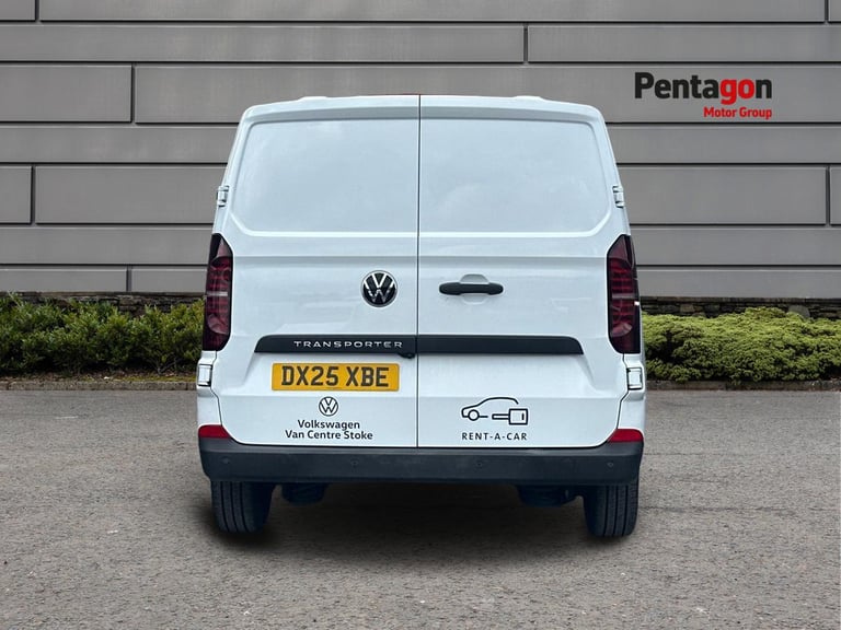  Volkswagen Transporter Panel Van 2.0 Tdi T28 Commerce Plus Panel Van 5dr