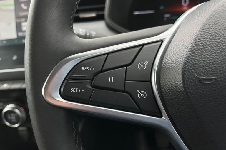 2024 Renault Clio 1.0 TCe evolution Hatchback 5dr - KEYLESS GO with AUTO LOCK, CRUISE CONTROL Hat...
