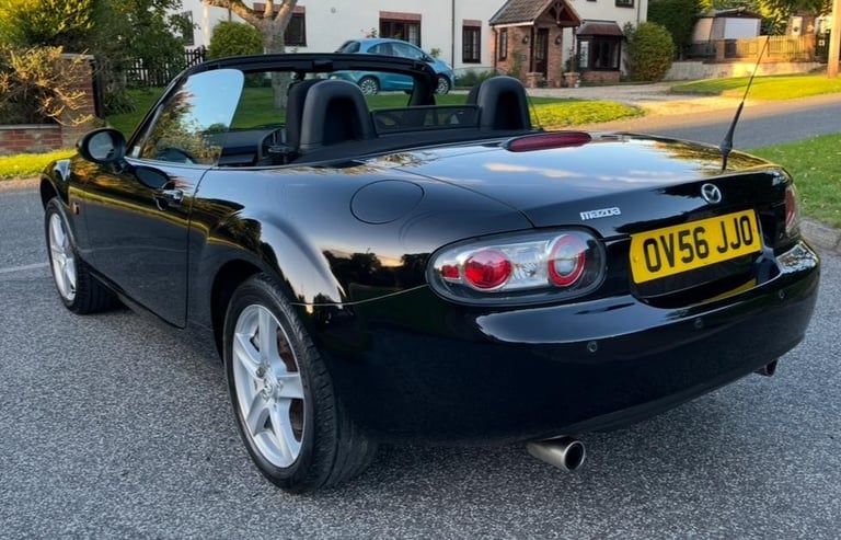 2006(56) MAZDA MX-5 2.0i CONVERTIBLE GENUINE 33,000 MILES 11 SERVICES LOVELY CAR