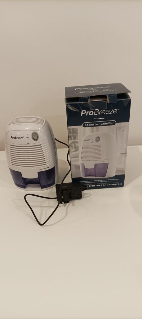 Probreeze 0.5L dehumidifier - like new. 