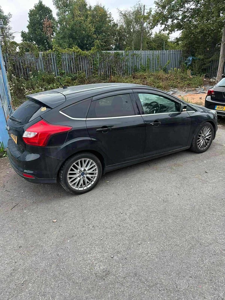 Ford focus breaking 