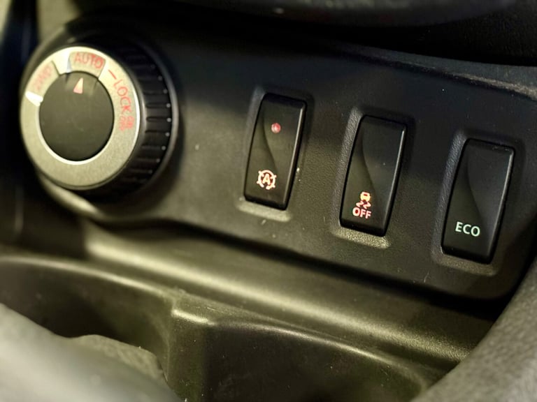 2017 Dacia Duster 1.2 TCe Prestige SUV 5dr Petrol Manual 4WD Euro 6 - FOUR