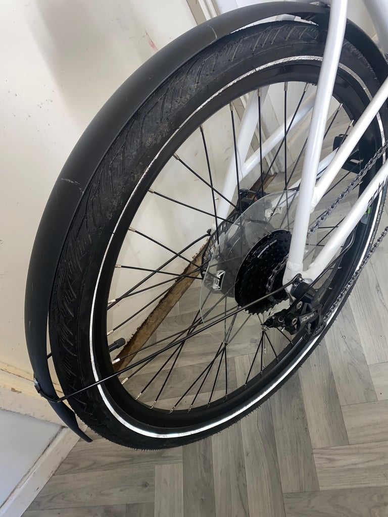 Basically like brand new mint condition Carrera Actuate 2 Lowstep Electric Hybrid Bike