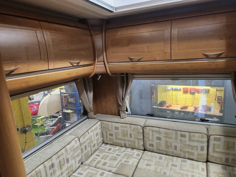 Auto-Trail Apache 700 6 berth motorhome DIESEL MANUAL 2010/60