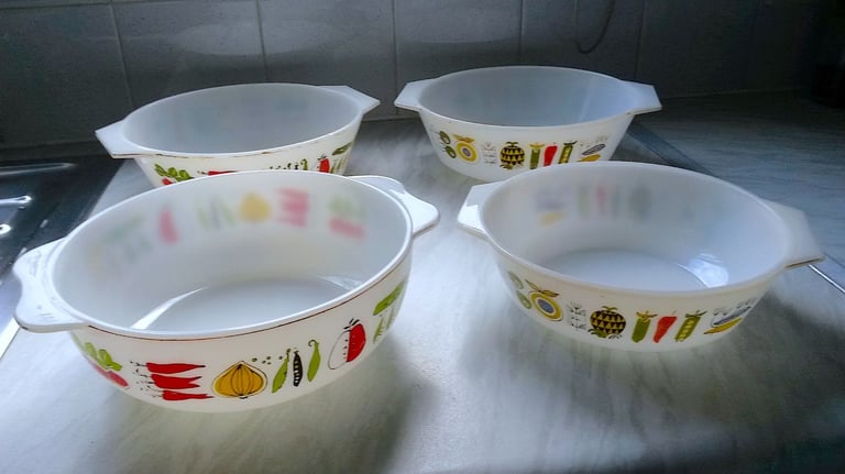 image for Pyrex Vintage JAJ Casserole Serving Dishes x4