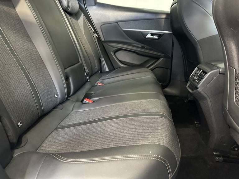 2019 Peugeot 3008 1.5 BlueHDi GT Line SUV 5dr Diesel EAT Euro 6 (s/s) (130 ps) HATCHBACK Diesel A...