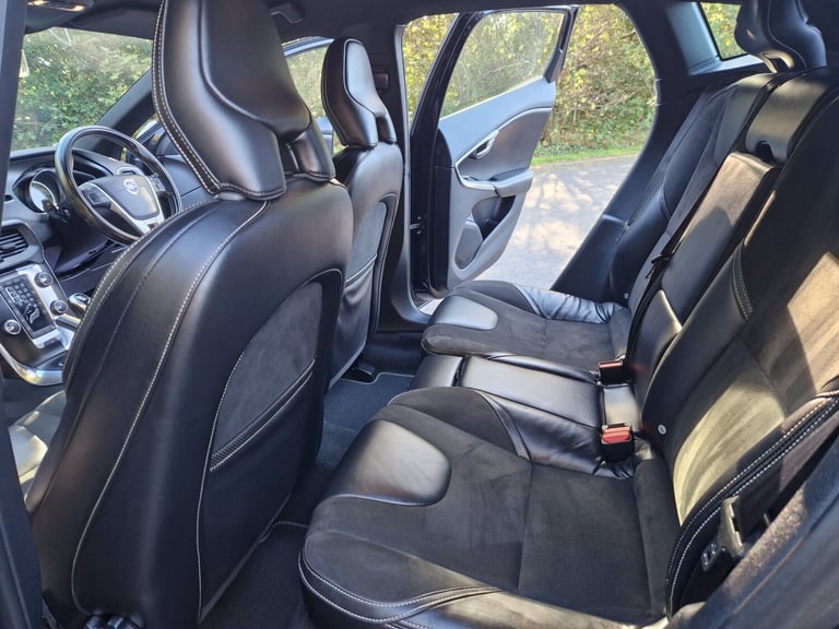 2014 Volvo V40 D3 R DESIGN 5dr HATCHBACK Diesel Manual