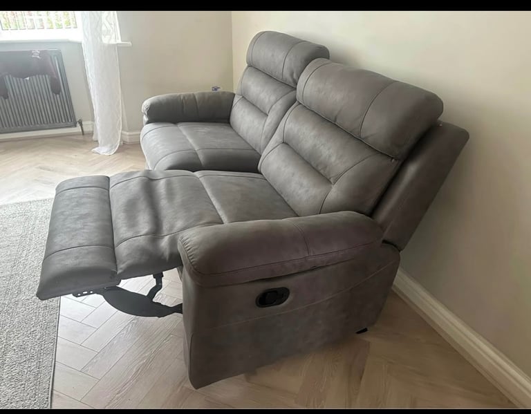 3 seater recliner sofa