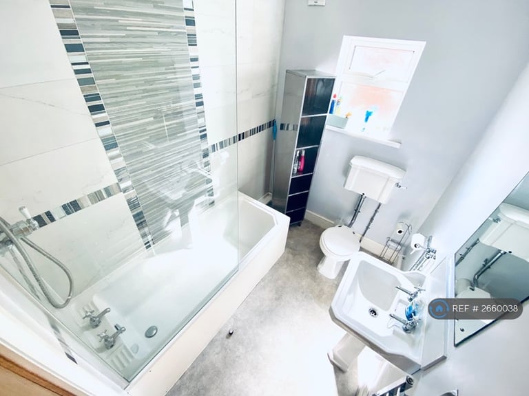 5 bedroom house in Leicester Street, Leamington Spa, CV32 (5 bed) (#2660038)