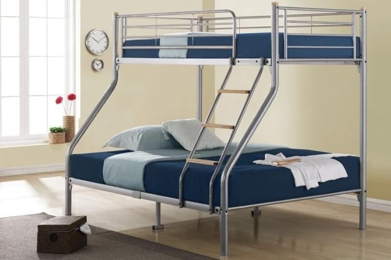 Metal Trio Bunk Bed triple metal bed In Silver Color And Opt Mattress