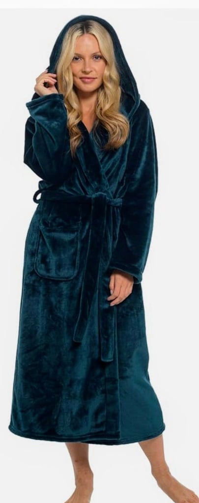 image for TEAL Slumber Hut soft velvet warm Dressing gown Hooded,XL fits upto size 24 uk cost £29.99, like new