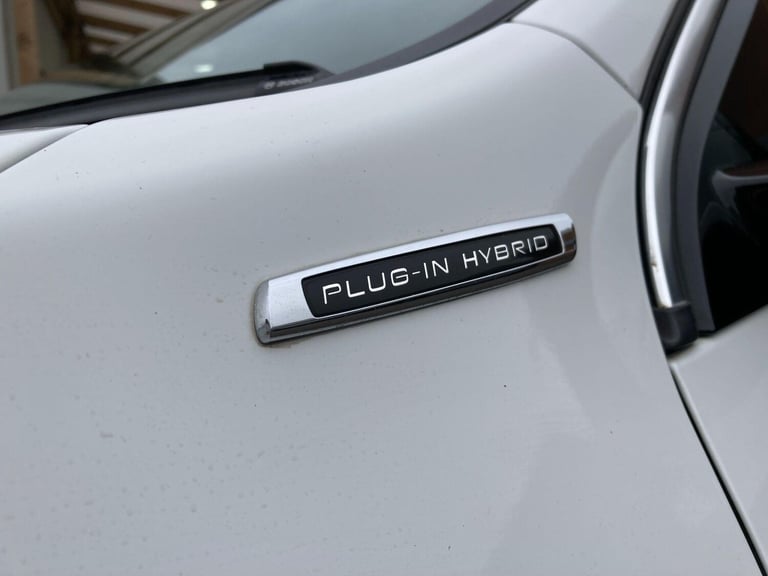 2014 Volvo V60 2.4 D6 Estate 5dr Diesel Plug-in Hybrid Geartronic AWD Euro 5 (s/s) (285 ps ESTATE...