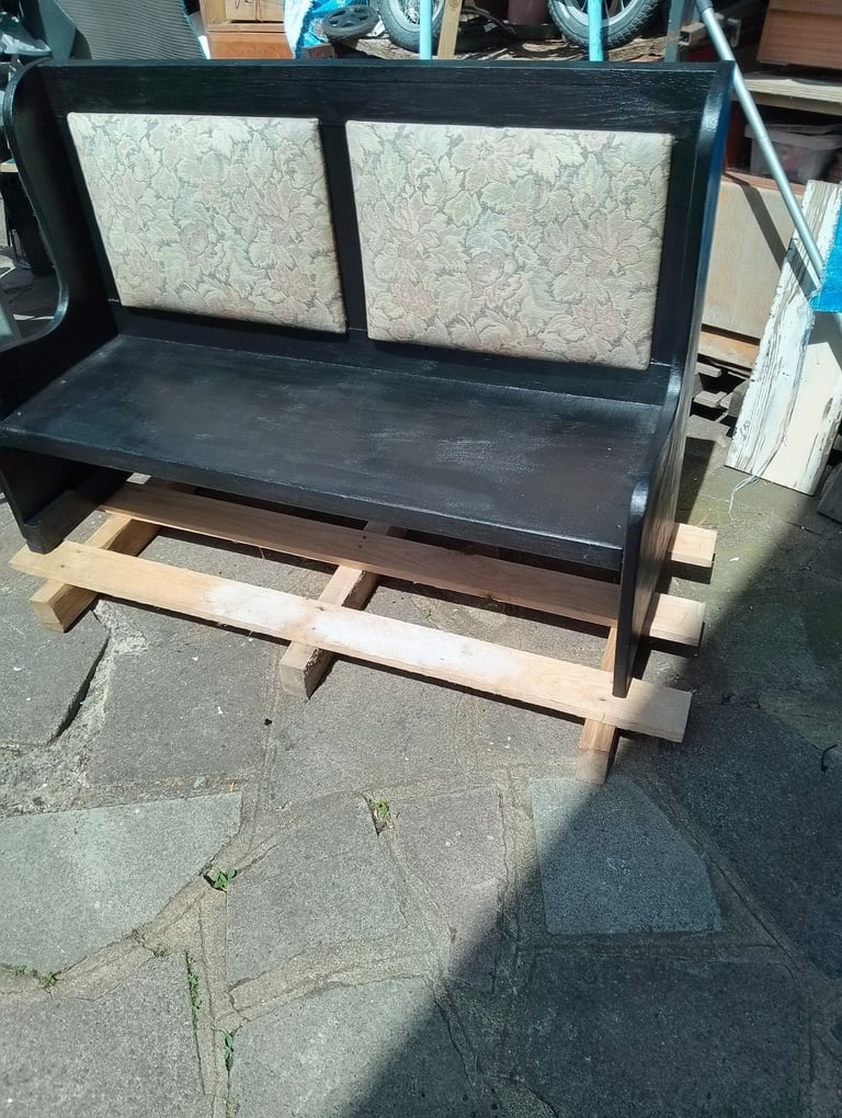 image for Solid wood 2 seater bench in very good condition allround 
