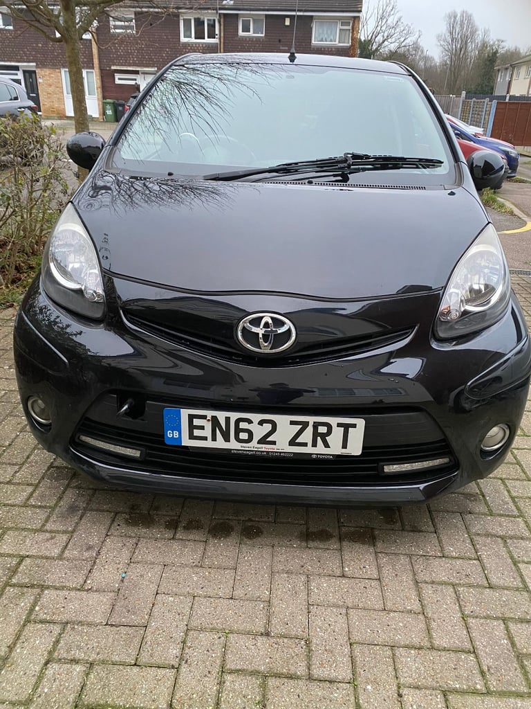Toyota, AYGO, Hatchback, 2013, Semi-Auto, 998 (cc), 5 doors