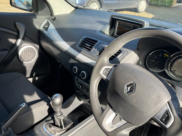 Renault, MEGANE, Estate, 2012, Manual, 1598 (cc), 5 doors