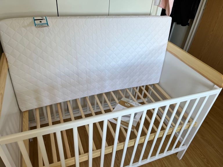 Wayfair Convertible Baby Cot. Brand New!