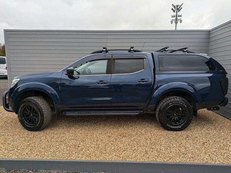 2017 Nissan Navara Double Cab Pick Up Tekna 2.3dCi 190 4WD Auto PICK UP DIESEL Automatic