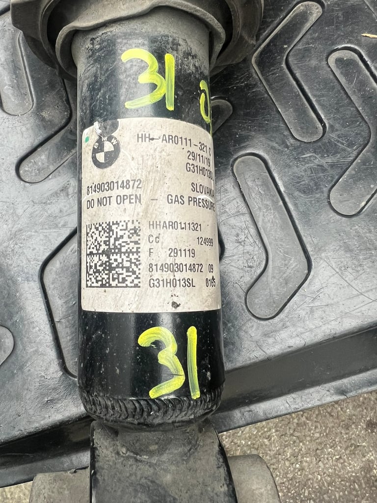BMW 5 SERIES  2018 G31 M-SPORT driver side rear  Air SHOCK ABSORBER   