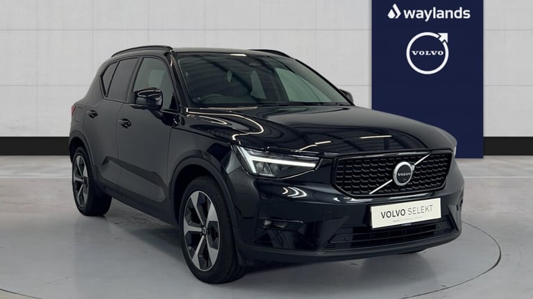 2022 Volvo XC40 Plus, B4 AWD mild hybrid, Petrol, Dark (360 Camera, BLIS, Tinted Windows) Estate ...