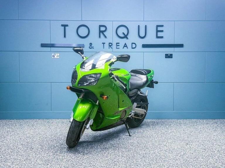 2000 W KAWASAKI ZX-12R NINJA 1199CC - 4820 MILES - ONE OWNER - COLLECTOR BIKE