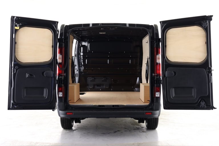 2025 Renault Trafic LL30 Blue dCi 130 Advance [Safety] Panel Van Diesel Manual