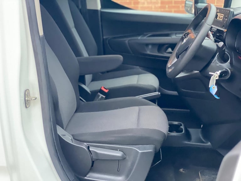 2020 Vauxhall Combo 1.6 Turbo D 2300 Sportive L1 H1 Euro 6 (s/s) 4dr PANEL VAN Diesel Manual