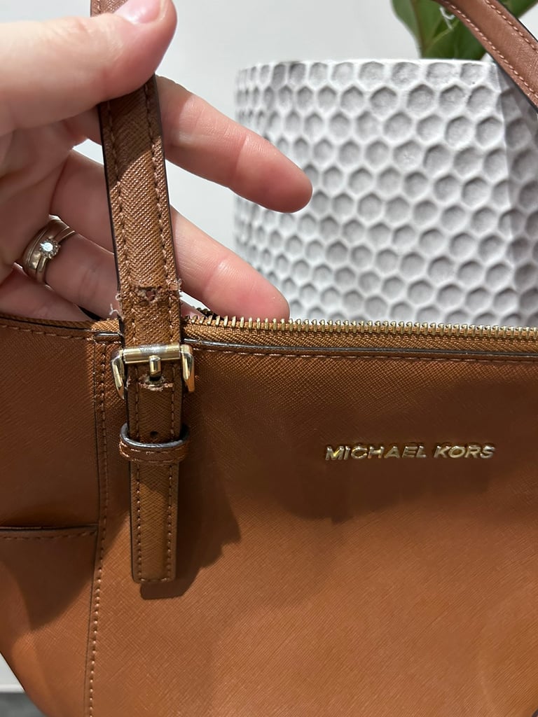 Michael Kors shoulder bag in Watford, Hertfordshire Gumtree