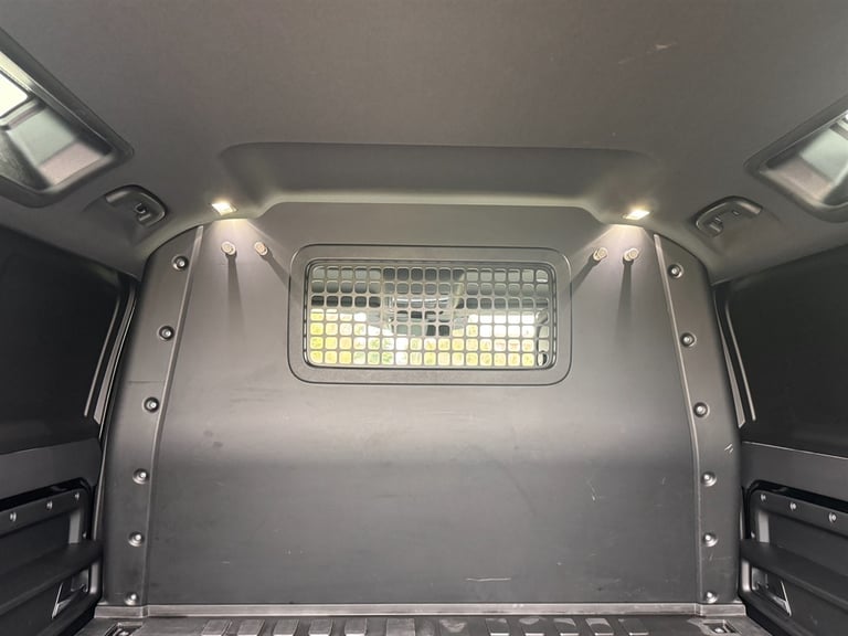 2023 Land Rover Defender 110 D300 HARD TOP X-DYNAMIC HSE COMMERCIAL NO VAT Car Derived Van Diesel...