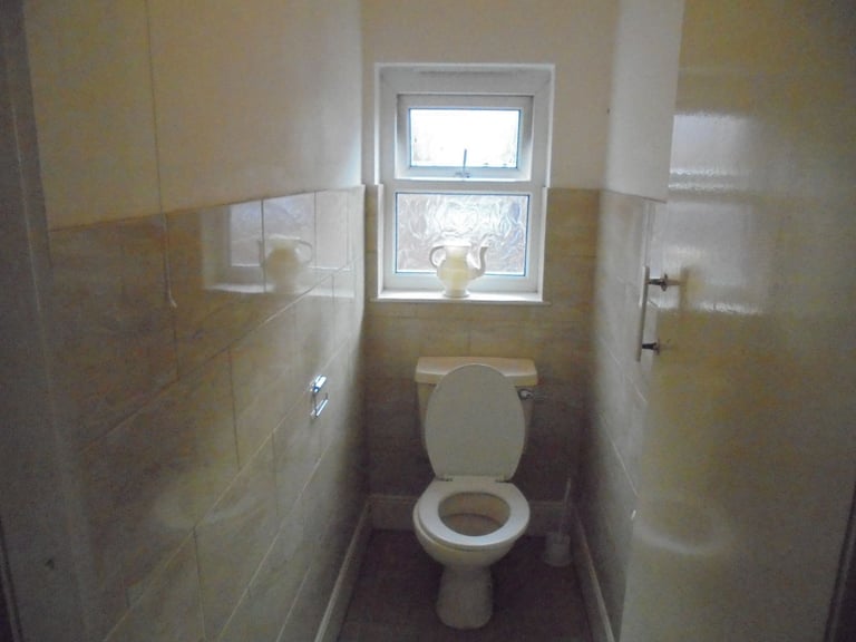 Rooms to Rent in 7 Bed House on Ivor Road, Sparkhill. Supported Accommodation. Immediate Move In