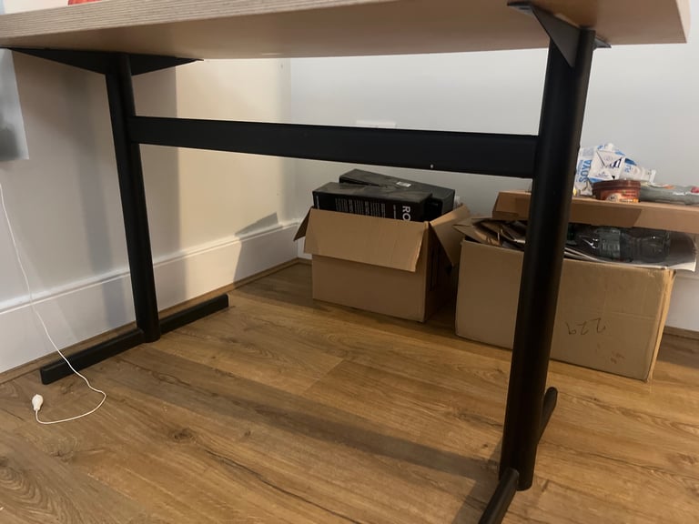 FREE Black ikea desk (collect by 8th October)