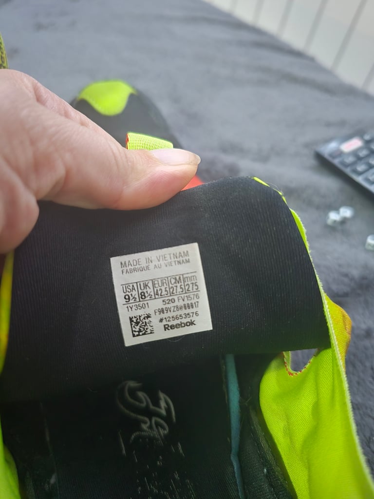 Reebok men Schole