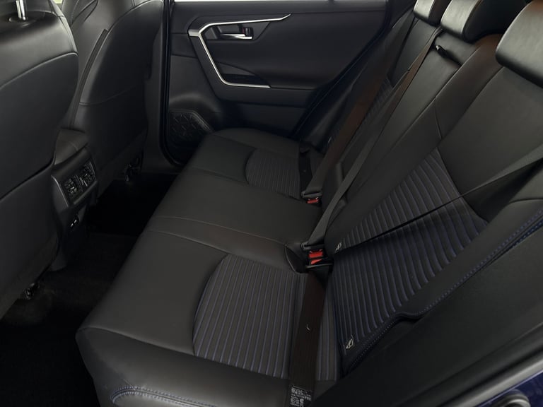 2022 Toyota RAV4 2.5 VVT-h GPF Dynamic SUV 5dr Petrol Hybrid CVT Euro 6 (s/s) (218 ps) - REV Suv ...