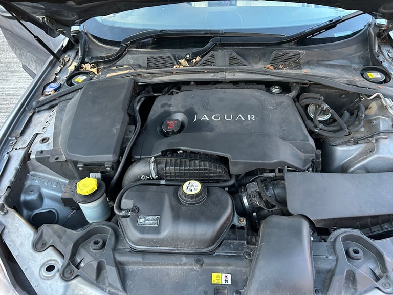 AUTO 2010 JAGUAR XF 3.0 V6 LUXURY 241 BHP 2 KEYS NOT LEON FR X TYPE XJ 530D 330D C350 CDI A45 A6 A5