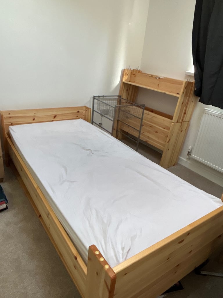 Solid wood single bed