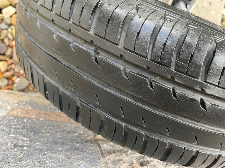 185x65x15 CONTINETAL TYRE BARGAIN