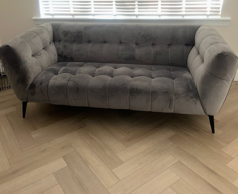 R&J Leather 4 Seater and 3 Seater sofa for sale