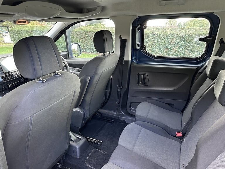 2019 Vauxhall Combo Life Turbo Design MPV Petrol Manual