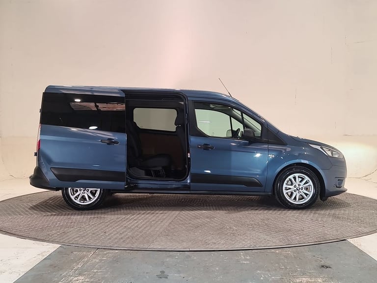 FORD TRANSIT CONNECT 1.5 240 ECOBLUE TREND AUTO L2 120 BHP COMBI VAN
