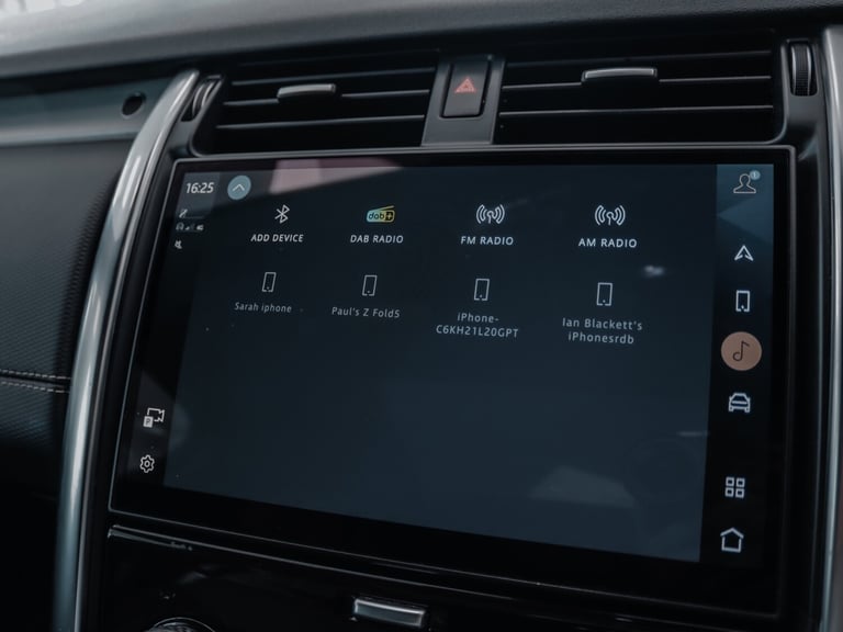 2021 Land Rover Discovery 3.0 D300 R-Dynamic HSE 5dr Auto ESTATE DIESEL Automatic