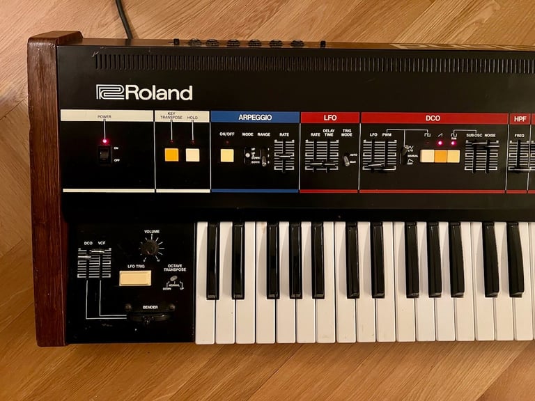 Roland Juno 6 Polyphonic Analogue Synthesizer