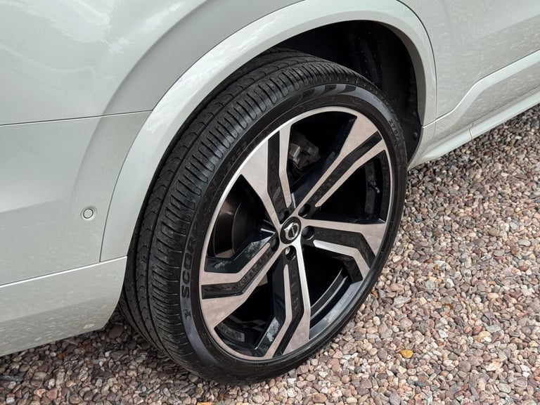 2019 Volvo XC90 2.0 B5 MHEV R-Design Pro Auto 4WD Euro 6 (s/s) 5dr ESTATE Diesel/Electric Hybrid ...