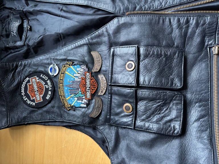 LEATHER WAISTCOAT WITH BADGES