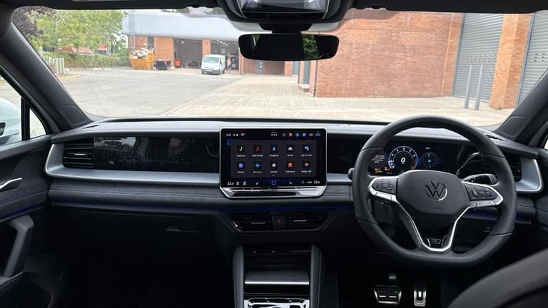 2025 Volkswagen Touran 1.5 eTSI (150ps) R-Line DSG Automatic Estate Hybrid Automatic