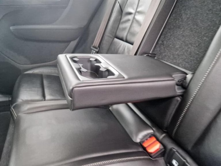 2022 Volvo XC40 2.0 B4 MHEV Inscription Pro SUV 5dr Petrol Hybrid DCT Auto AWD Euro 6 (s/s) ESTAT...