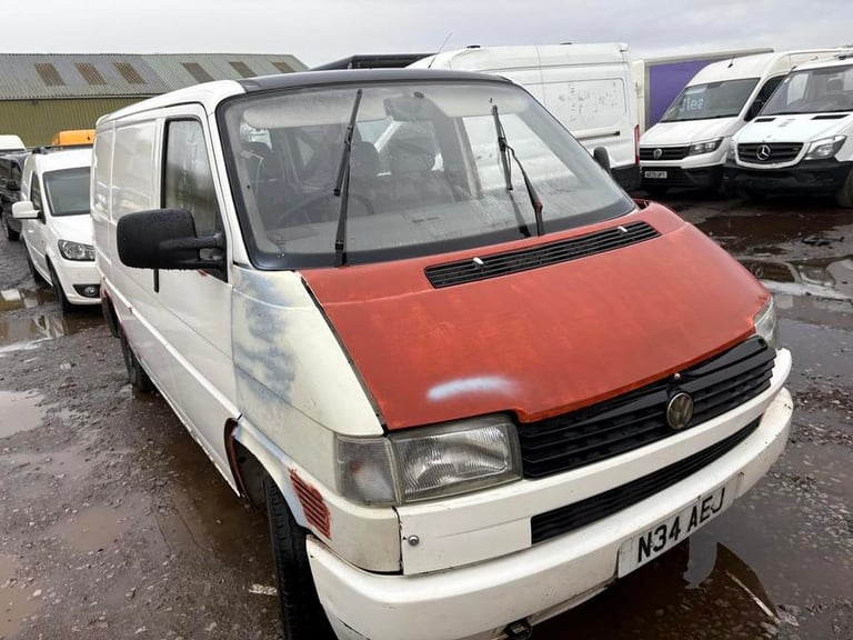image for 1995 Volkswagen Caravelle Transporter Caravelle Panel Van DIESEL Manual
