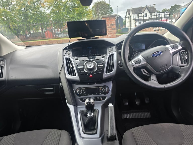 Ford, FOCUS, Hatchback, 2014, Manual, 1560 (cc), 5 doors
