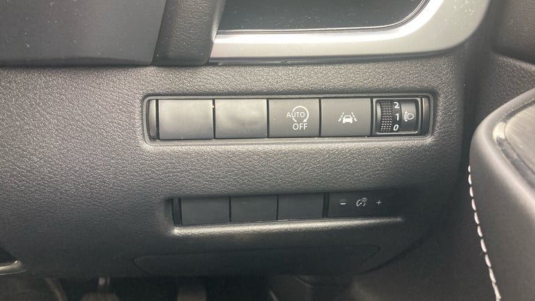 2022 Nissan Qashqai 1.3 DiG-T MH N-Connecta 5dr Petrol Hatchback Hatchback Petrol Manual