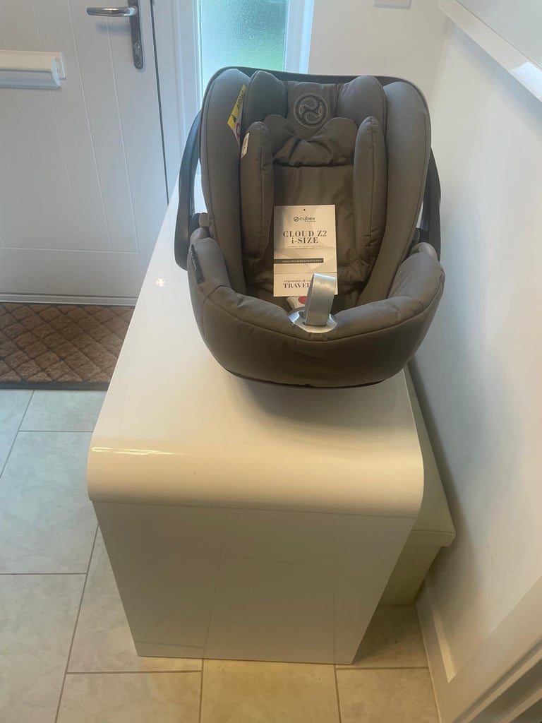 image for CYBEX Cloud Z2 i-Size Car Seat - Soho Grey (Birth-2 Years)